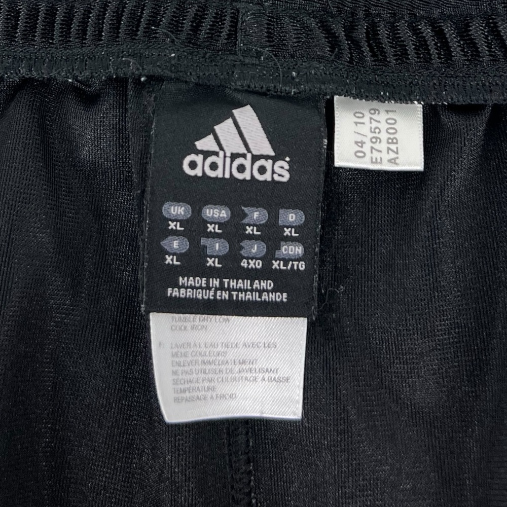 Adidas Mens XL Shorts Dazzle Shiny Y2K Basketball Pockets Black Red Striped - Picture 10 of 15